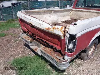 1986 Ford F-150 с VIN 1FTDF15N9GNA61421, выставлен на аукционе IAAI как лот 42527647 с пробегом 49 470 миль миль и . История ставок и продаж доступна на DreamBid. Изображение 6.