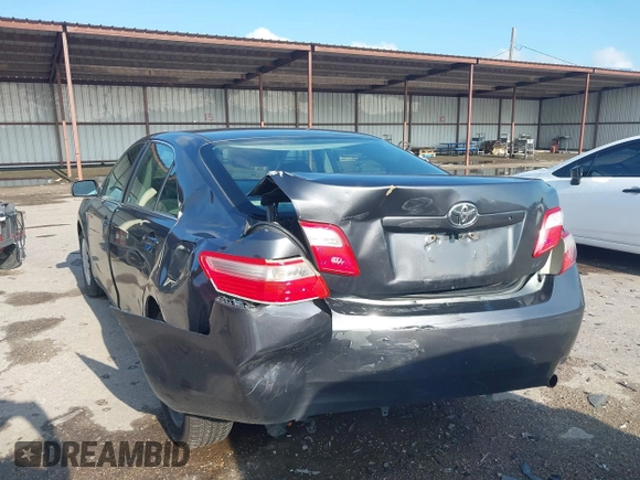 2007 Toyota Camry CE z VIN 4T1BE46K97U057970, wystawiony jako IAAI lot #42183422 z przebiegiem 145 791 mil mil oraz . Historia ofert i sprzedaży dostępna na DreamBid. Obrazek 3.