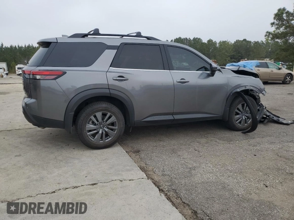 2022 Nissan Pathfinder SV с VIN 5N1DR3BA1NC259550, выставлен на аукционе Copart как лот 51207055 с пробегом 32 631 миль миль и Списание • Salvage title. История ставок и продаж доступна на DreamBid. Изображение 3.