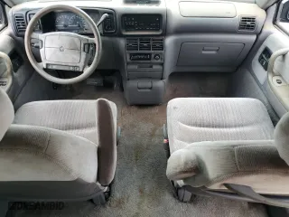1995 Dodge Caravan Grand SE with VIN 1B4GH44R8SX633988, listed as a Copart auction lot 65667454 with 121,183 mi miles and Clean Title. Bid and sale history available at carsss.com. Image 8.