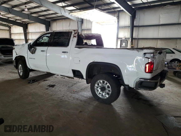 2024 Chevrolet Silverado 3500HD LTZ with VIN 2GC4YUEY9R1207326, listed as a Copart auction lot 76326084 with 5,200 mi miles and Salvage Title. Bid and sale history available at carsss.com. Image 2.