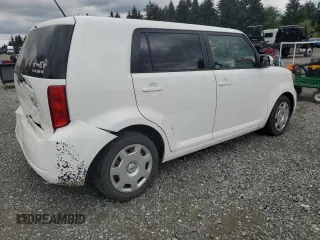 2008 Scion xB z VIN JTLKE50E981026996, wystawiony jako Copart lot #57676945 z przebiegiem 223 038 mil mil oraz Szkody całkowita. Historia ofert i sprzedaży dostępna na DreamBid. Obrazek 3.