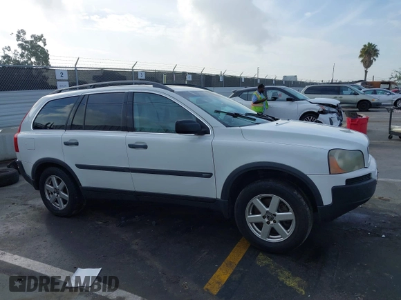 2005 Volvo XC90 with VIN YV1CY592651162430, listed as a IAAI auction lot 41809219 with 185,493 mi miles. Bid and sale history available at carsss.com. Image 13.