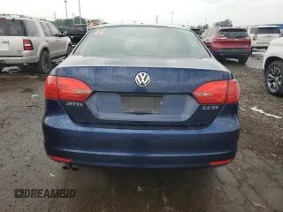 2013 Volkswagen Jetta SE z VIN 3VWDX7AJ3DM443241, wystawiony jako Copart lot #62910875 z przebiegiem 171 337 mil mil oraz Czysty tytuł • Clean title. Historia ofert i sprzedaży dostępna na DreamBid. Obrazek 6.