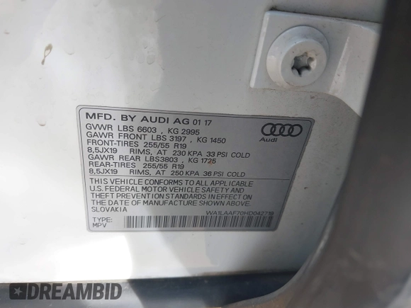 2017 Audi Q7 Premium Plus with VIN WA1LAAF70HD042719, listed as a IAAI auction lot 41653074 with 52,287 mi miles. Bid and sale history available at carsss.com. Image 9.
