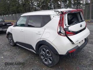 2020 Kia Soul LX with VIN KNDJ23AUXL7037845, listed as a IAAI auction lot 41659111 with 50,231 mi miles. Bid and sale history available at carsss.com. Image 3.