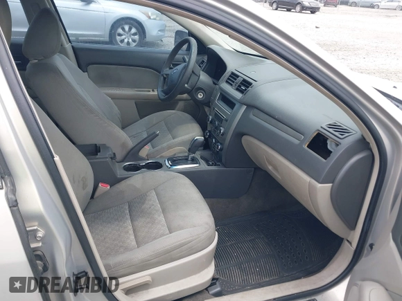 2010 Ford Fusion SE with VIN 3FAHP0HA0AR284491, listed as a IAAI auction lot 42068884 with 196,073 mi miles and . Bid and sale history available at DreamBid. Image 5.