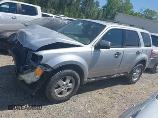 2011 Ford Escape XLT с VIN 1FMCU9DG9BKB50821, выставлен на аукционе IAAI как лот 42050075 с пробегом 101 946 миль миль и . История ставок и продаж доступна на DreamBid. Изображение 14.