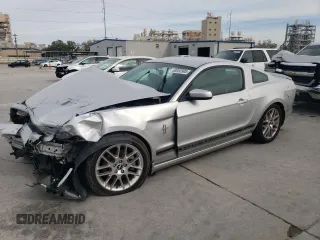2014 Ford Mustang V6 z VIN 1ZVBP8AM8E5224631, wystawiony jako Copart lot #50050905 z przebiegiem 105 904 mil mil oraz Szkoda całkowita • Salvage title. Historia ofert i sprzedaży dostępna na DreamBid. Obrazek 1.