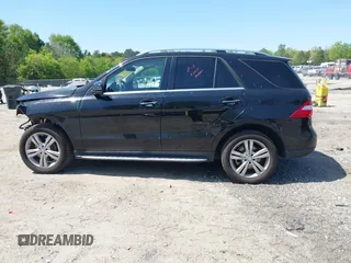 2014 Mercedes-Benz M with VIN 4JGDA5JB7EA387106, listed as a IAAI auction lot 42062608 with 82,535 mi miles. Bid and sale history available at carsss.com. Image 14.