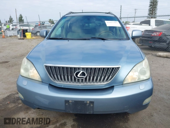 2005 Lexus RX 330 with VIN 2T2HA31U85C063620, listed as a IAAI auction lot 42023384 with 180,202 mi miles. Bid and sale history available at carsss.com. Image 12.
