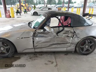 2001 Honda S2000 z VIN JHMAP11491T006580, wystawiony jako IAAI lot #41933308 z przebiegiem 151 232 mil mil oraz . Historia ofert i sprzedaży dostępna na DreamBid. Obrazek 6.