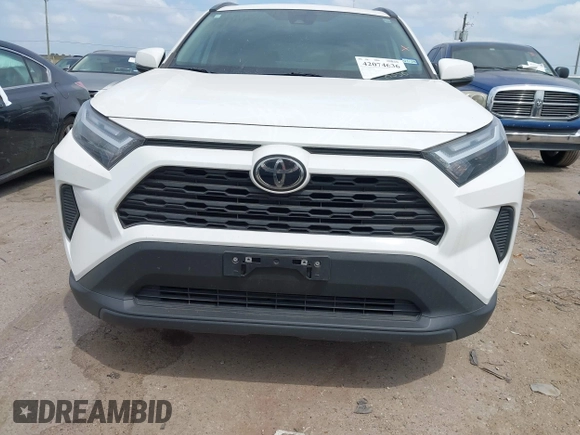 2022 Toyota RAV4 XLE with VIN 2T3W1RFV0NC178350, listed as a IAAI auction lot 42074636 with 57,338 mi miles and . Bid and sale history available at DreamBid. Image 11.