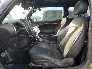 2014 MINI Clubman S z VIN WMWZG3C54ET800590, wystawiony jako Copart lot #85596224 z przebiegiem Nie podano mil oraz Szkoda całkowita • Salvage title. Historia ofert i sprzedaży dostępna na DreamBid. Obrazek 7.
