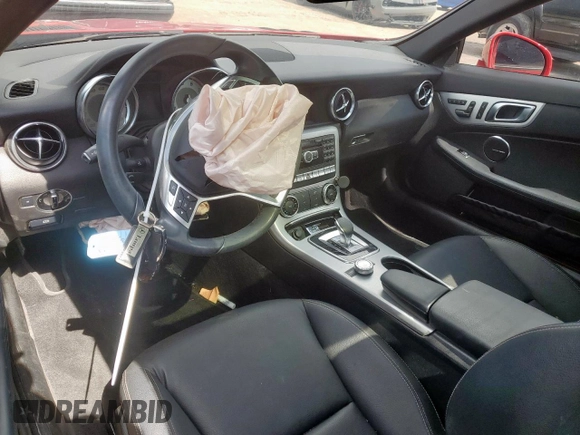 2016 Mercedes-Benz SLK 300 with VIN WDDPK3JA8GF115508, listed as a Copart auction lot 60453855 with 48,929 mi miles and Salvage title. Bid and sale history available at DreamBid. Image 8.