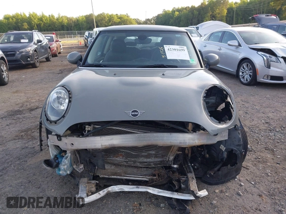 2019 MINI Hardtop Cooper with VIN WMWXP5C57K2H30039, listed as a IAAI auction lot 42301699 with 67,473 mi miles and . Bid and sale history available at DreamBid. Image 13.
