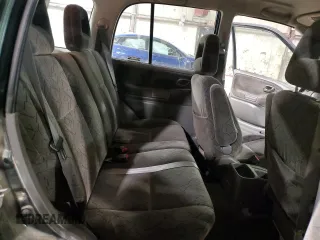 2002 Chevrolet Tracker LT z VIN 2CNBJ634126949974, wystawiony jako Copart lot #54819695 z przebiegiem 200 895 mil mil oraz Szkoda całkowita • Salvage title. Historia ofert i sprzedaży dostępna na DreamBid. Obrazek 11.