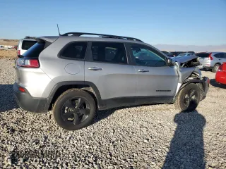 2020 Jeep Cherokee Altitude with VIN 1C4PJMLN0LD533246, listed as a Copart auction lot 80079134 with 36,152 mi miles and Salvage Title. Bid and sale history available at carsss.com. Image 3.