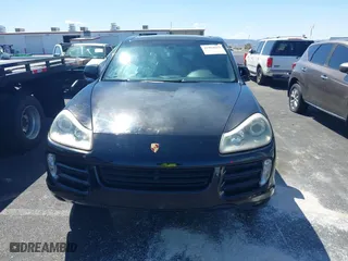 2008 Porsche Cayenne with VIN WP1AA29P58LA10223, listed as a IAAI auction lot 41964019 with 165,777 mi miles. Bid and sale history available at carsss.com. Image 6.