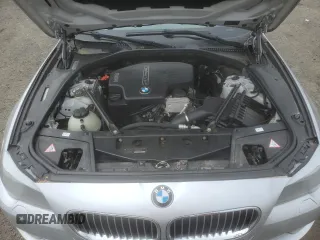 2013 BMW 5 Series 528i xDrive z VIN WBAXH5C54DD115031, wystawiony jako Copart lot #59045935 z przebiegiem 183 658 mil mil oraz Tytuł czysty. Historia ofert i sprzedaży dostępna na DreamBid. Obrazek 11.
