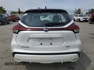 2023 Nissan Kicks SR with VIN 3N1CP5DV5PL519427, listed as a Copart auction lot 51235705 with 21,371 mi miles and Salvage Title. Bid and sale history available at carsss.com. Image 6.