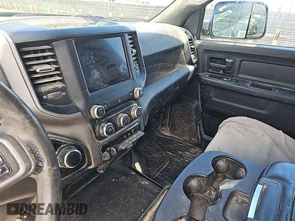 2022 Ram 2500 Tradesman with VIN 3C6UR5HJ9NG197410, listed as a IAAI auction lot 42631307 with 118,280 mi miles and . Bid and sale history available at DreamBid. Image 28.