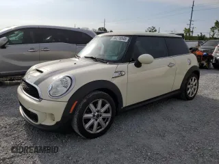 2011 MINI Hardtop S z VIN WMWSV3C53BTY24169, wystawiony jako Copart lot #56279545 z przebiegiem 78 763 mil mil oraz Szkody całkowita. Historia ofert i sprzedaży dostępna na DreamBid. Obrazek 1.