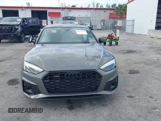 2023 Audi A5 Sportback S line Premium Plus z VIN WAUFACF56PA038023, wystawiony jako IAAI lot #42074137 z przebiegiem 15 998 mil mil oraz . Historia ofert i sprzedaży dostępna na DreamBid. Obrazek 12.