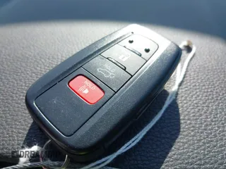 2022 Toyota RAV4 Hybrid XSE with VIN JTME6RFV9ND534822, listed as a IAAI auction lot 42477646 with 49,991 mi miles and . Bid and sale history available at DreamBid. Image 11.