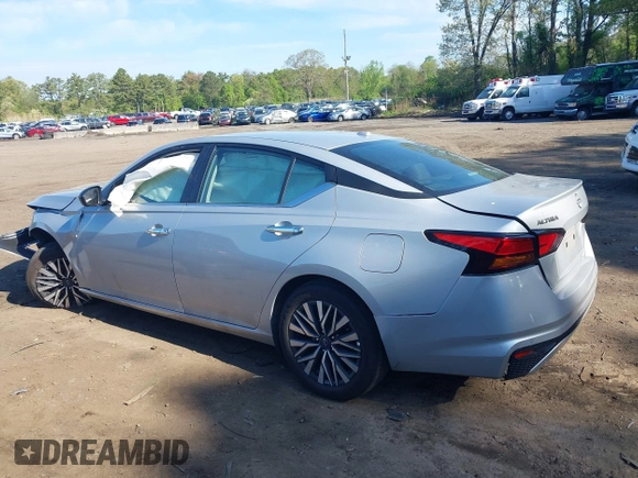 2024 Nissan Altima SV with VIN 1N4BL4DV3RN429961, listed as a IAAI auction lot 42205241 with 15,745 mi miles and . Bid and sale history available at DreamBid. Image 14.