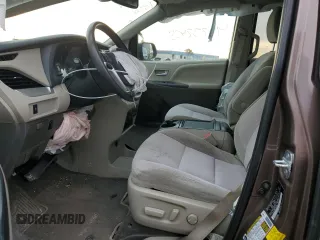 2020 Toyota Sienna LE с VIN 5TDJZ3DCXLS244904, выставлен на аукционе Copart как лот 49232455 с пробегом 125 791 миль миль и На запчасти • Non repairable. История ставок и продаж доступна на DreamBid. Изображение 7.