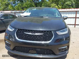2023 Chrysler Pacifica Hybrid Limited with VIN 2C4RC1S73PR588684, listed as a IAAI auction lot 42009317 with 45,372 mi miles. Bid and sale history available at carsss.com. Image 13.