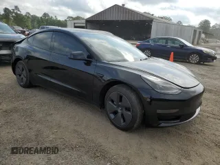 2023 Tesla Model 3 z VIN 5YJ3E1EA6PF578430, wystawiony jako Copart lot #56003665 z przebiegiem 17 930 mil mil oraz Szkoda całkowita • Salvage title. Historia ofert i sprzedaży dostępna na DreamBid. Obrazek 4.