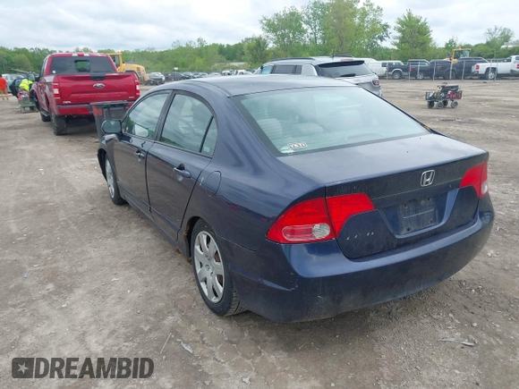 2008 Honda Civic LX z VIN 1HGFA16528L023887, wystawiony jako IAAI lot #42258235 z przebiegiem 262 586 mil mil oraz . Historia ofert i sprzedaży dostępna na DreamBid. Obrazek 3.