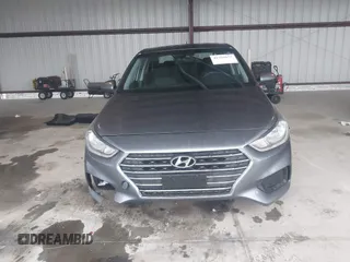 2020 Hyundai Accent SE z VIN 3KPC24A69LE107139, wystawiony jako IAAI lot #42256857 z przebiegiem 107 940 mil mil oraz . Historia ofert i sprzedaży dostępna na DreamBid. Obrazek 12.