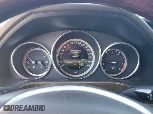 2014 Mercedes-Benz E 350 Luxury with VIN WDDHH8JB8EA820828, listed as a Copart auction lot 48151645 with 188,032 mi miles and Salvage Title. Bid and sale history available at DreamBid. Image 9.