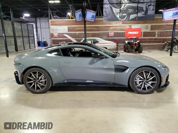 2020 Aston Martin Vantage z VIN SCFSMGAW6LGN03859, wystawiony jako Copart lot #52294204 z przebiegiem 47 486 mil mil oraz Szkoda całkowita • Salvage title. Historia ofert i sprzedaży dostępna na DreamBid. Obrazek 1.