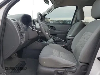 2005 Ford Escape Hybrid with VIN 1FMYU96H95KD42756, listed as a Copart auction lot 82042384 with 88,076 mi miles and Clean Title. Bid and sale history available at carsss.com. Image 7.