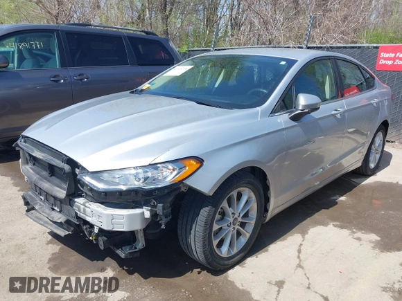2019 Ford Fusion SE with VIN 3FA6P0HDXKR275252, listed as a IAAI auction lot 41918738 with 70,729 mi miles and . Bid and sale history available at DreamBid. Image 17.