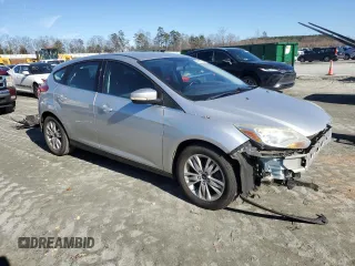 2012 Ford Focus SEL with VIN 1FAHP3M27CL316886, listed as a Copart auction lot 45092975 with 137,055 mi miles and Salvage Title. Bid and sale history available at carsss.com. Image 4.
