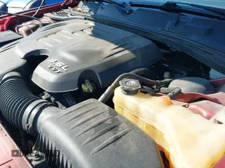 2014 Dodge Challenger SXT с VIN 2C3CDYAG8EH225138, выставлен на аукционе IAAI как лот 43020667 с пробегом 223 481 миль миль и . История ставок и продаж доступна на DreamBid. Изображение 19.