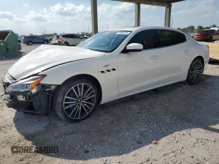 2022 Maserati Quattroporte GT z VIN ZAM56XPA8N1391441, wystawiony jako Copart lot #52809735 z przebiegiem 26 405 mil mil oraz Szkoda całkowita • Salvage title. Historia ofert i sprzedaży dostępna na DreamBid. Obrazek 1.