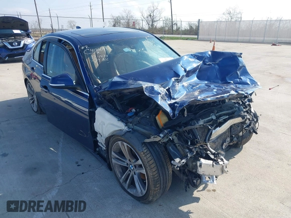 2018 BMW 3 Series 330i xDrive with VIN WBA8D9G53JNU66956, listed as a IAAI auction lot 41201267 with 71,754 mi miles. Bid and sale history available at carsss.com. Image 1.
