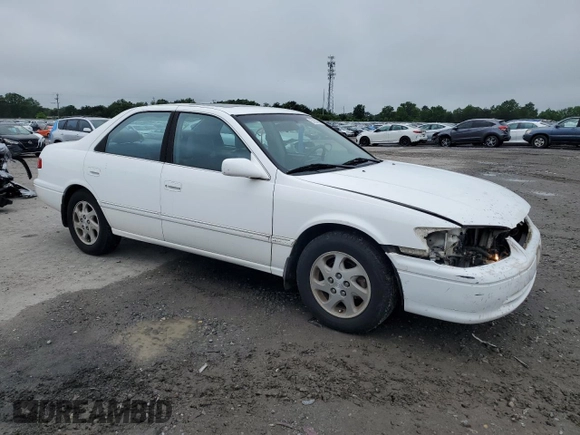 2000 Toyota Camry CE z VIN JT2BG28KXY0432024, wystawiony jako Copart lot #57057905 z przebiegiem 201 289 mil mil oraz Szkoda całkowita • Salvage title. Historia ofert i sprzedaży dostępna na DreamBid. Obrazek 4.