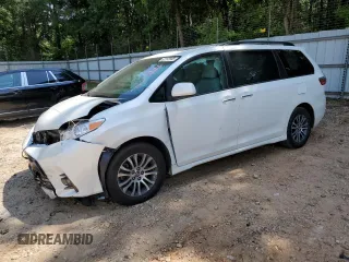 2018 Toyota Sienna XLE Auto Access Seat with VIN 5TDYZ3DC7JS905865, listed as a Copart auction lot 62263995 with Not provided miles and Salvage title. Bid and sale history available at DreamBid. Image 1.