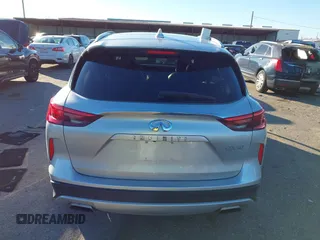 2020 Infiniti QX50 Luxe z VIN 3PCAJ5M37LF105904, wystawiony jako IAAI lot #41251242 z przebiegiem 66 806 mil mil oraz . Historia ofert i sprzedaży dostępna na DreamBid. Obrazek 16.