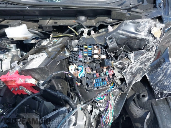 2025 Mazda 3 S Select Sport with VIN 3MZBPABM8SM460739, listed as a IAAI auction lot 41942337 with 5,798 mi miles and . Bid and sale history available at DreamBid. Image 17.