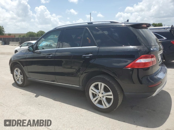 2013 Mercedes-Benz M 350 with VIN 4JGDA2EB5DA145938, listed as a Copart auction lot 61025655 with 171,852 mi miles and Clean title. Bid and sale history available at DreamBid. Image 2.