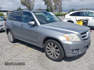 2011 Mercedes-Benz GLK GLK 350 with VIN WDCGG5GBXBF557958, listed as a IAAI auction lot 41896191 with 129,257 mi miles. Bid and sale history available at carsss.com. Image 1.