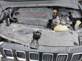 2018 Jeep Compass Sport with VIN 3C4NJCAB4JT469519, listed as a IAAI auction lot 41963902 with 80,093 mi miles. Bid and sale history available at carsss.com. Image 10.